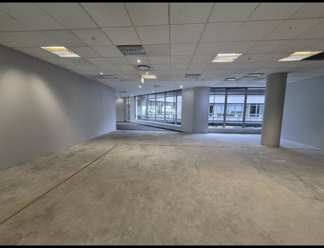 835M² OFFICE TO LET IN SANDTON CENTRAL